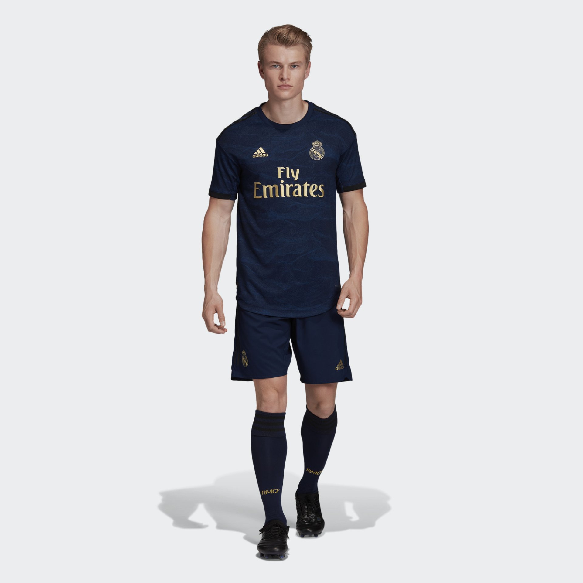 Trikot der Woche 20 Heim, Auswärts und AusweichTrikot von Real Madrid 2019/20