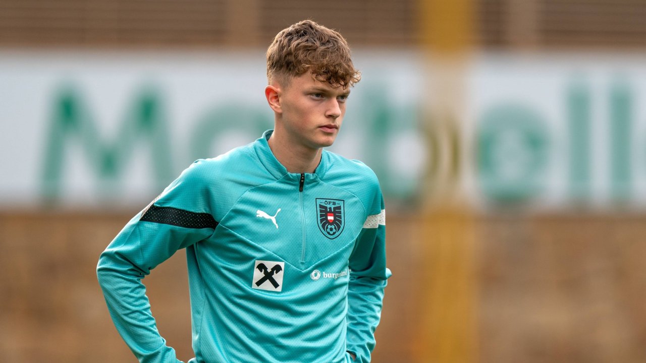 Bayern-Talent Paul Wanner kann auch für den ÖFB auflaufen. Aktuell spielt er für die deutsche U21-Auswahl.