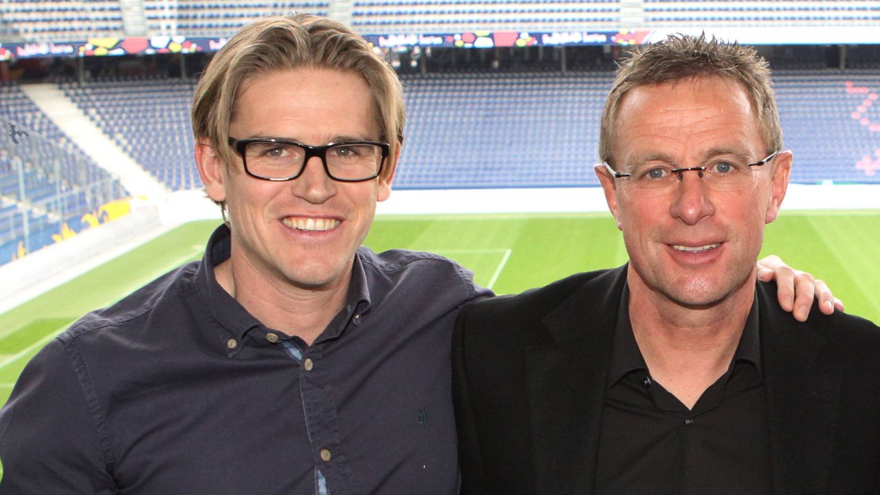 Freund kennt Rangnick aus Salzburg, und wollte ihn im Sommer nach München holen. Nach wie vor gibt es einen Austausch zu verschiedenen Themen.