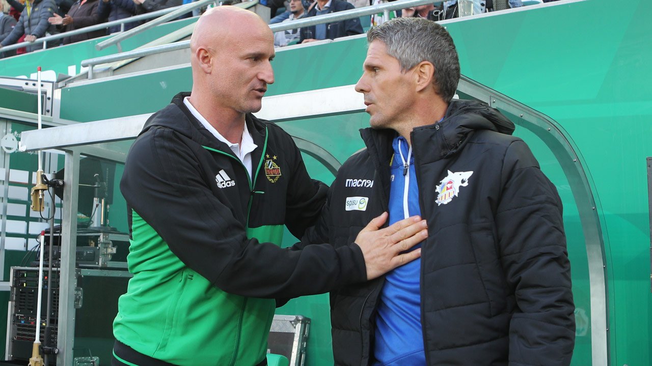Von Didi Kühbauer hält Goran Djuricin viel - hier sieht man sie bei einem Duell, als "Gogo" Rapid-Trainer war, bevor Rapid Kühbauer vom SKN holte