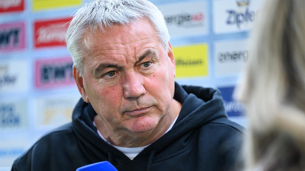 Man kann als Trainer wie Peter Pacult noch so viel erreicht haben, wenn's nicht läuft, muss man den Hut nehmen