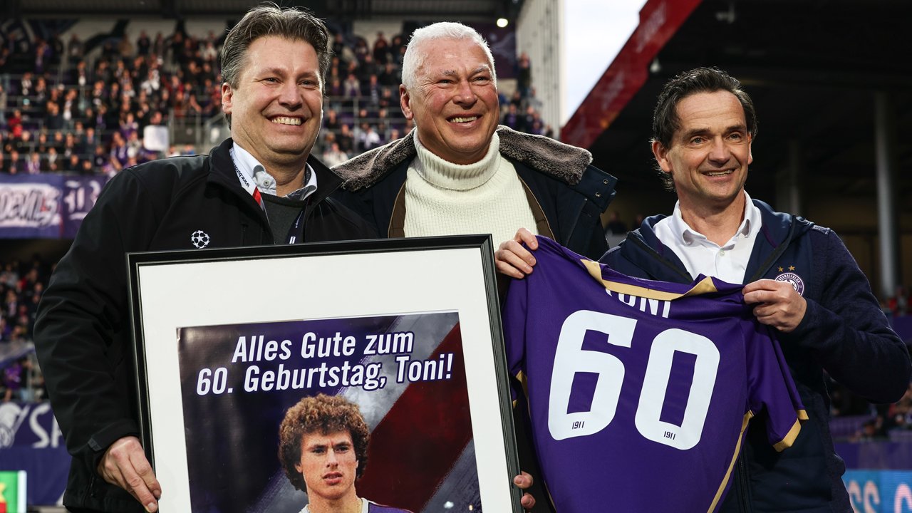 Harald Zagiczek (l.) und Kurt Gollowitzer (r.) freut die Entwicklung