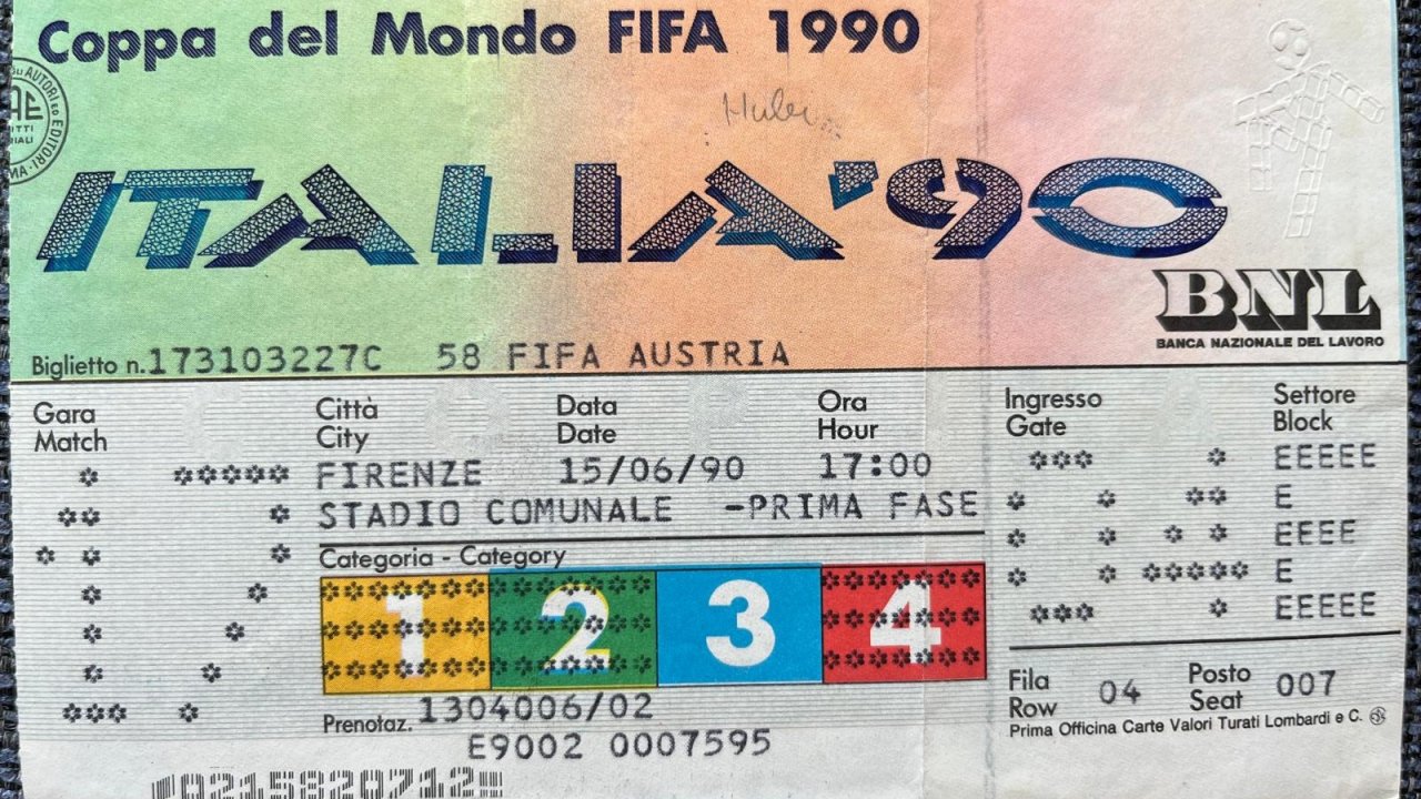 Die Taktik ging auf: Zu Mitternacht am Westbahnhof für die Zusage der WM-Tickets