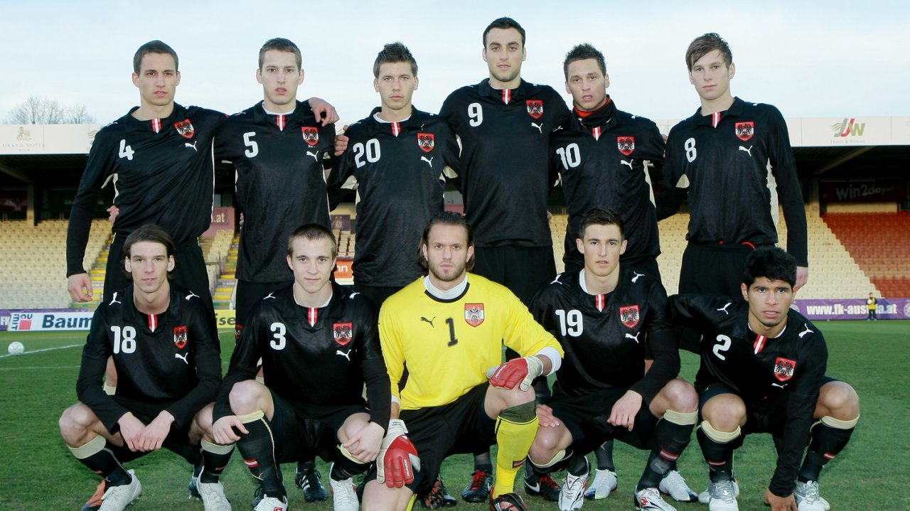 Marko Arnautovic (Nummer 10) im U21-Nationalteam mit Patrick Salomon (Nummer 18) im März 2010