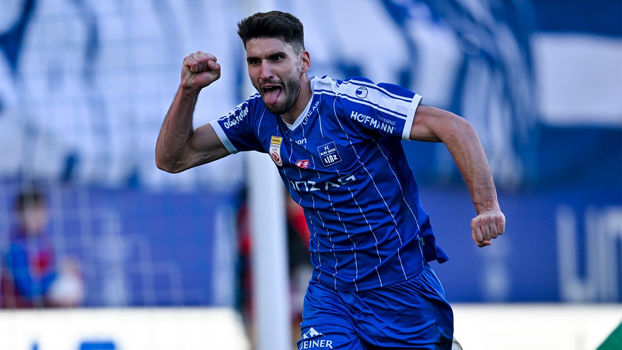 Blau-weißer Hybrid mit Torjäger-Qualitäten: Alem Pasic.