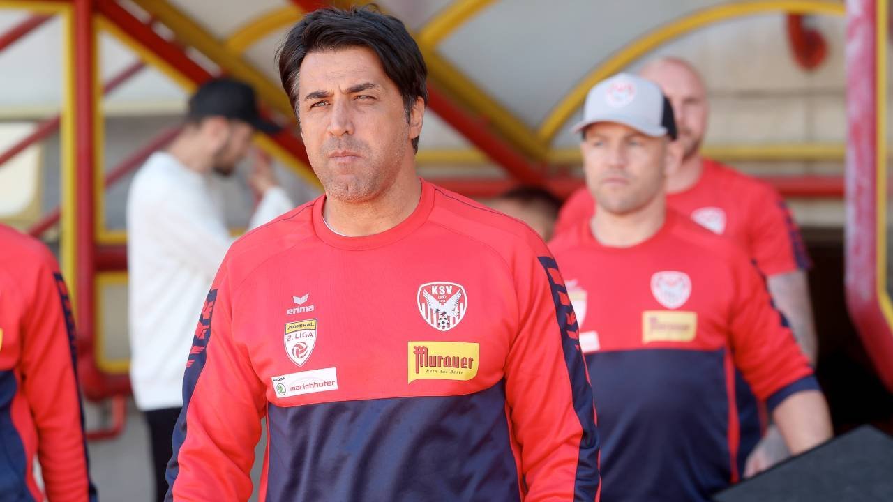 Wurde als Zweitliga-Trainer der Saison 2024/25 ausgezeichnet: Ismail Atalan