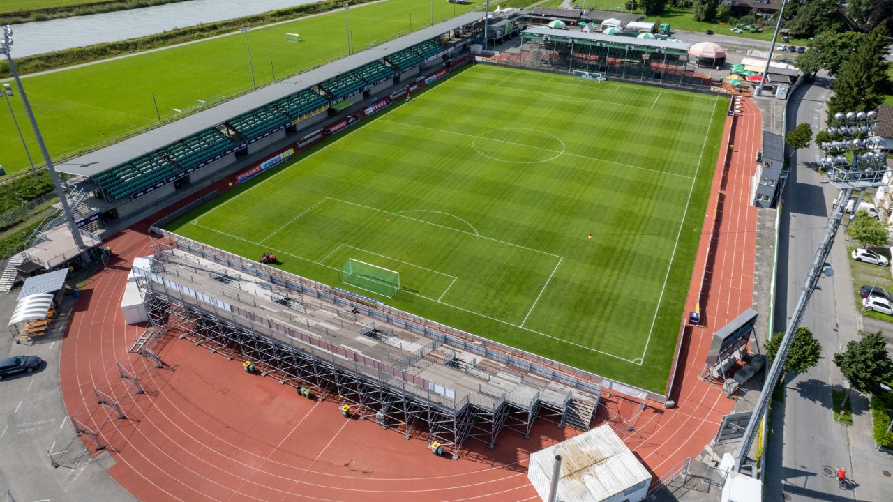 Provisorium: Das alte Reichshofstadion stand länger als gedacht