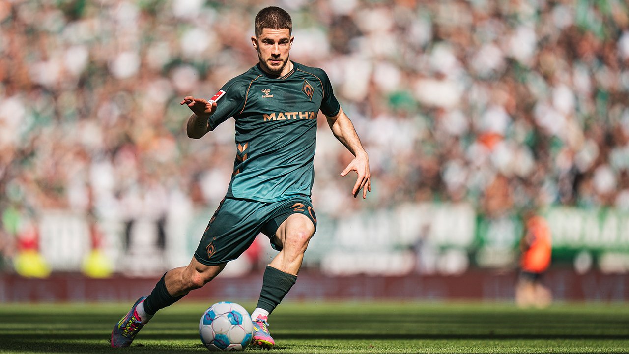 2024/25: 32 Einsätze, davon 32 in der Startelf (5 Tore, 5 Vorlagen)