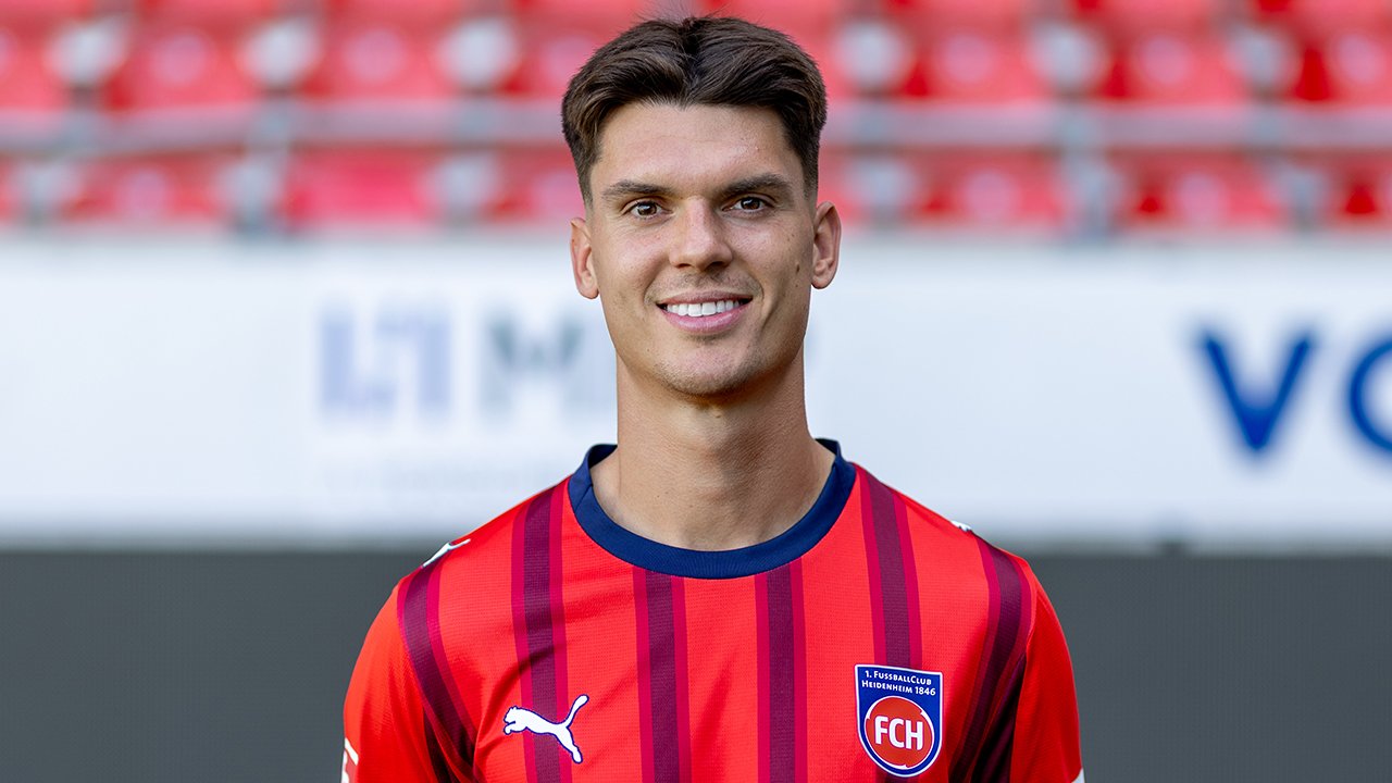 2024/25: 22 Einsätze, davon 12 in der Startelf (5 Tore, 1 Vorlage).