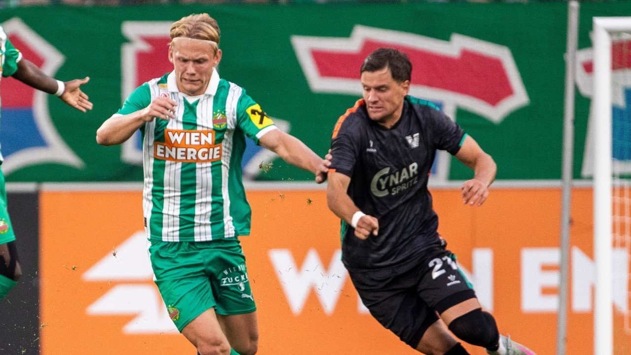 Tobias Gulliksen (22, Mittelfeld, von Djurgården)