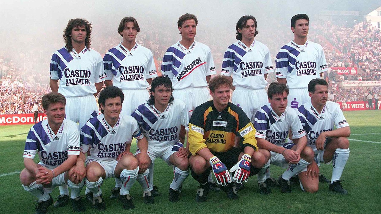 Salzburger "Boyband" mit Artner, Feiersinger, Pfeifenberger, Jurcevic, Winkelhofer (hinten, v.l.n.r.); Fürstaller, Weber, Marquinho, Konrad, Stadler, Lainer (vorne, v.l.n.r.)