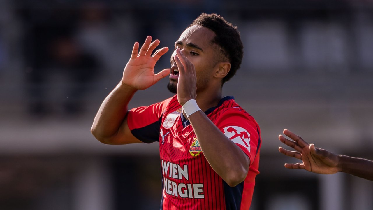Petter Nosa Dahl (21, Linksaußen, von KV Mechelen)