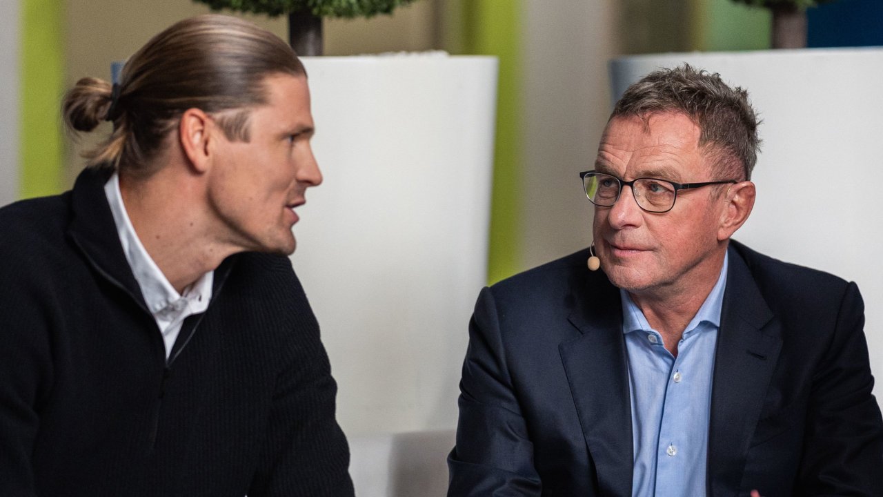 Sebastian Prödl im Austausch mit Teamchef Ralf Rangnick