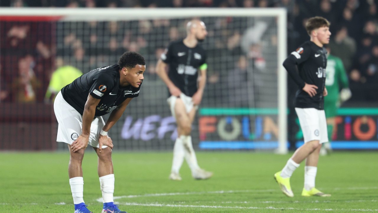 Sturm Graz: Murmeltier im De Kuip, Lichtblick in Liebenau