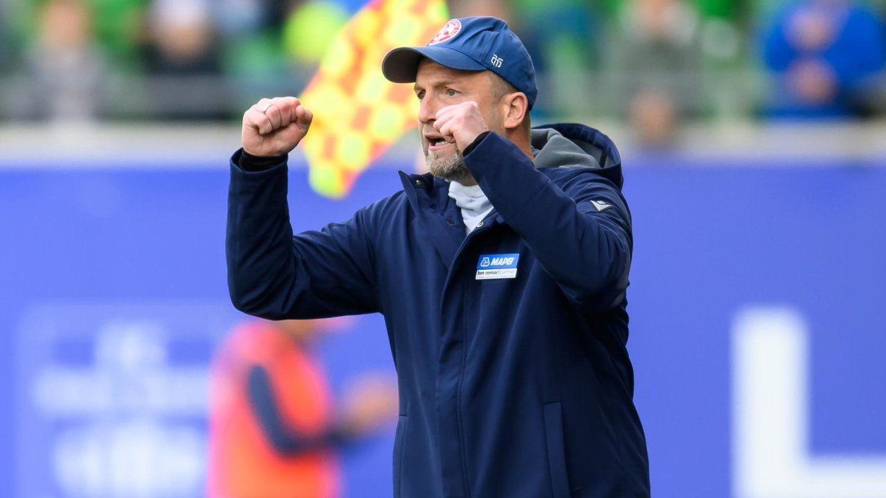 Der GAK und Trainer Feldhofer standen 2025/26 unter Dauerdruck.