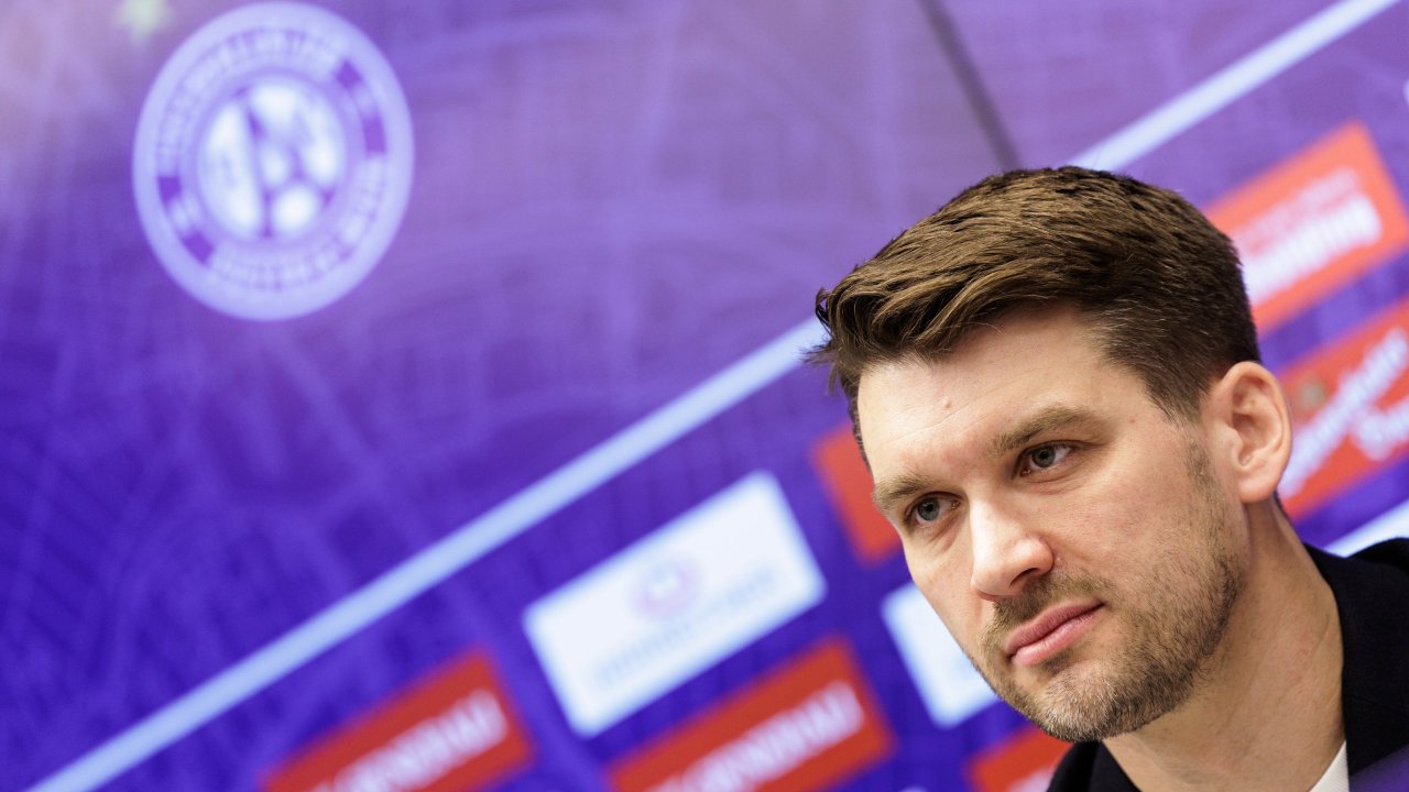 Sportvorstand Tomas Zorn entscheidet letztlich über die Transfers