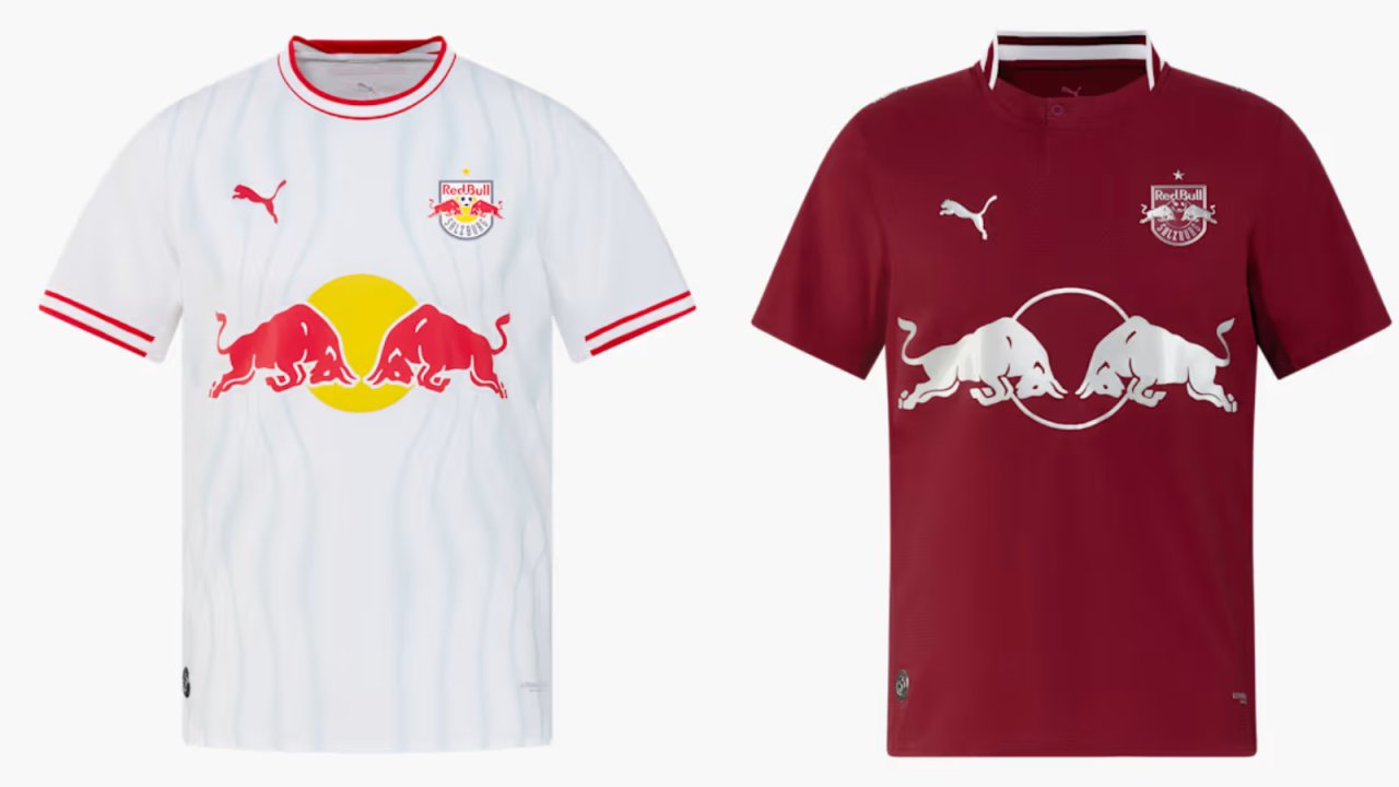 Heimtrikot (links), Auswärtstrikot (rechts)
