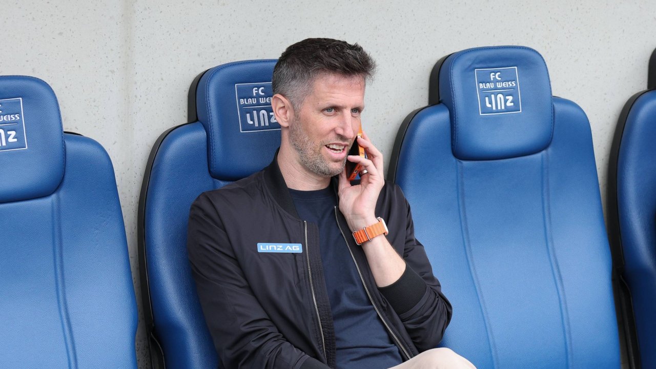 Wie arbeitet ein Sportdirektor in einer Abstiegssaison?