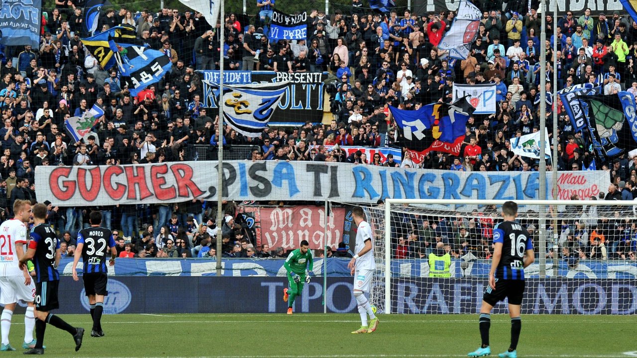 Von den Fans der AC Pisa wurde Gucher im Winter 2023 gebührend verabschiedet. Insgesamt bestritt der Österreicher 163 Spiele für den Traditionsklub.