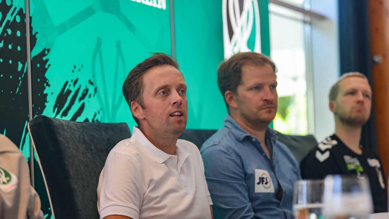Wolfgang Fiala gilt als Fußballfachmann - die SV Ried hat er auf ein neues Level gehoben. Ob das auch bei Rapid gelingt?