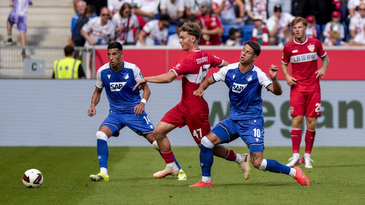 Spalt im Duell mit den Hoffenheimern Adam Hlozek und Adam Daghim