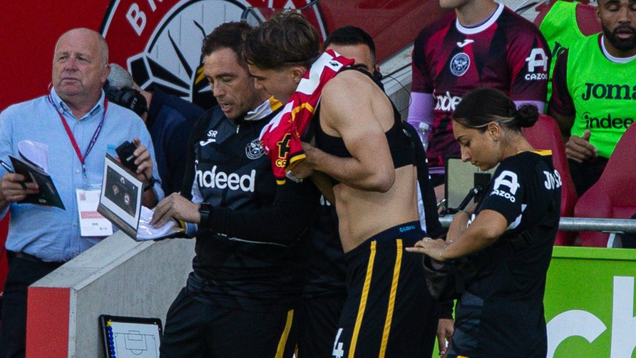 Jannik Schuster vor seinem Premier-League-Debüt gegen Sunderland.