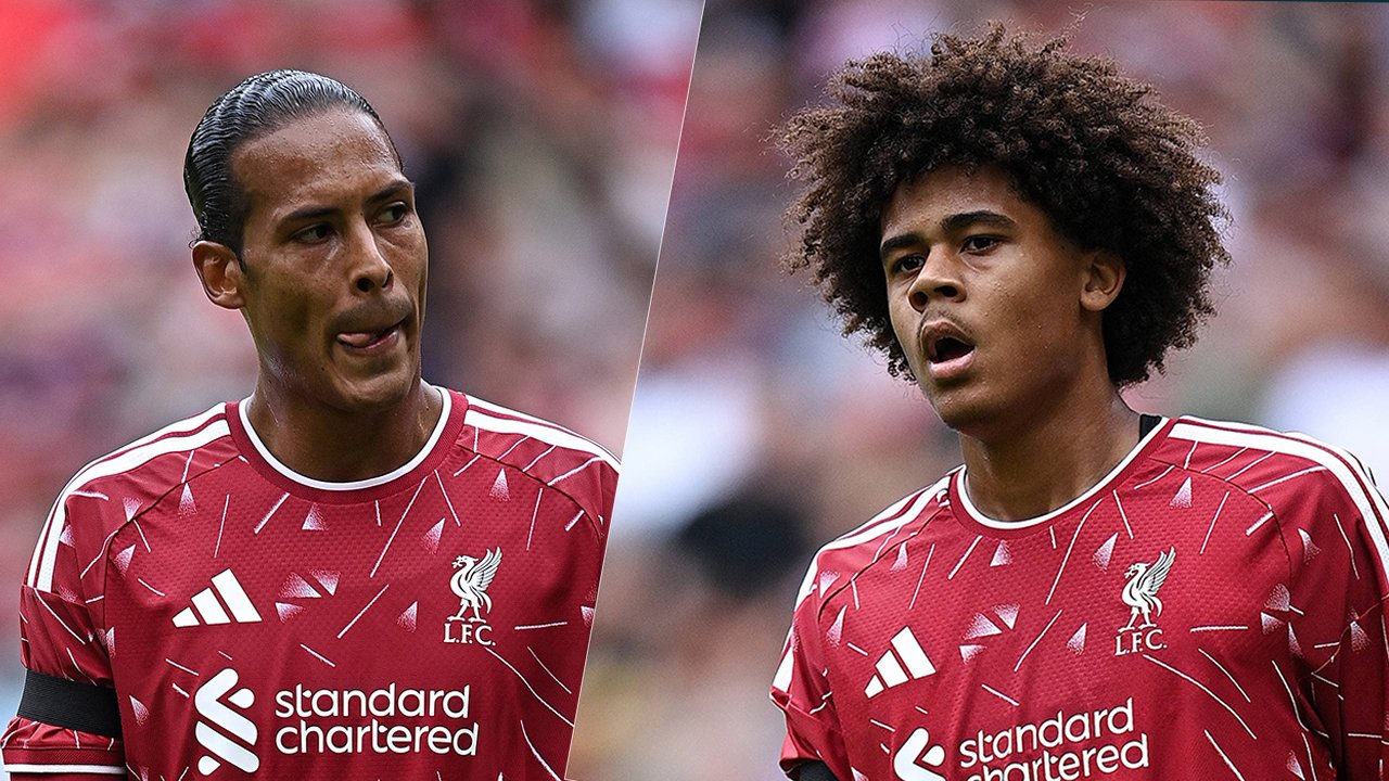 Ndukwe (rechts) und sein großes Vorbild Virgil van Dijk (links)