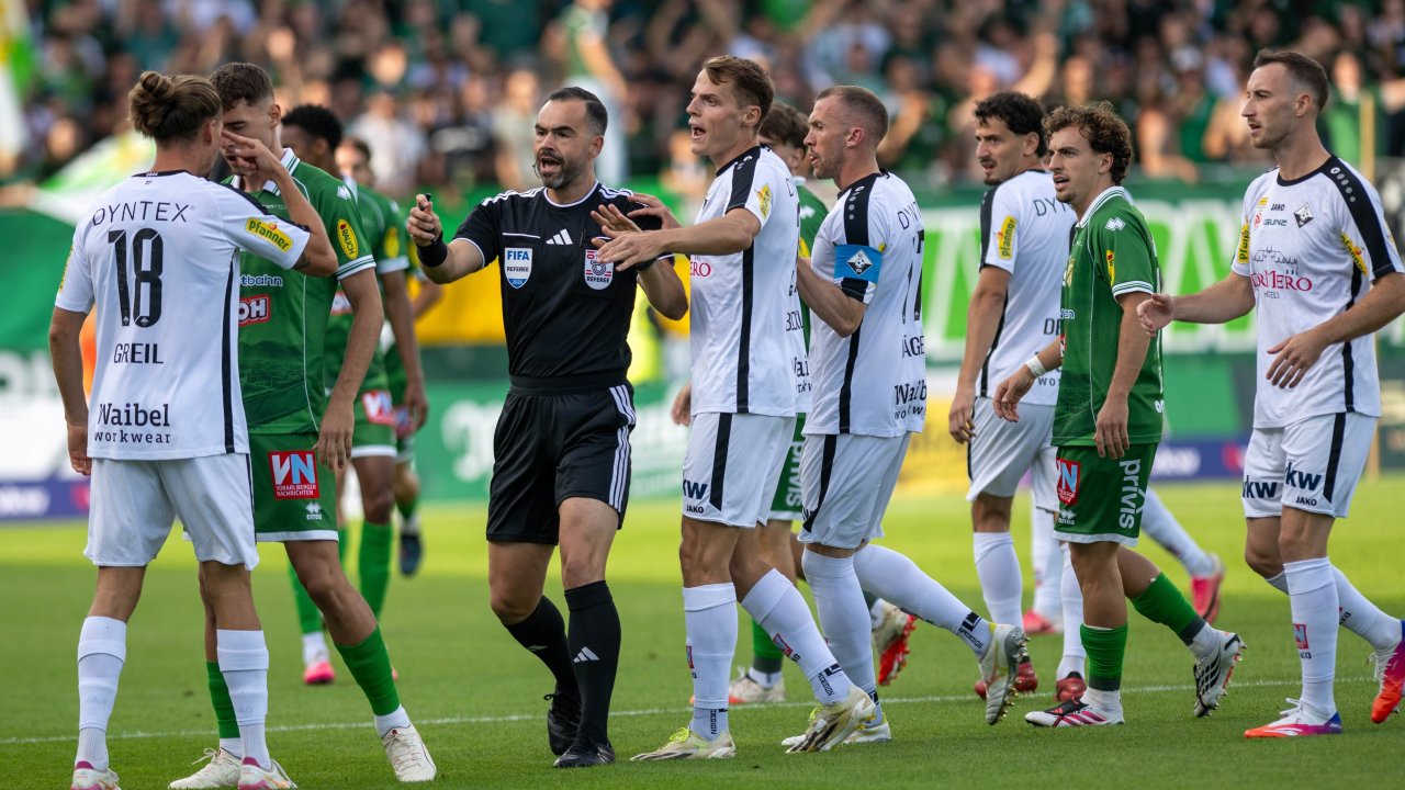 Altach kassierte im Ländle-Derby in Lustenau eine 0:2-Niederlage.