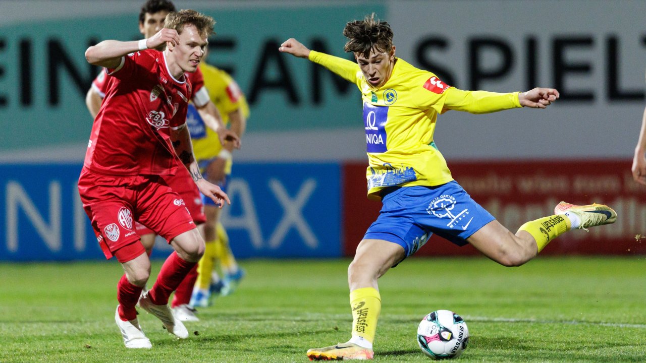 Brunos Bruder, Moritz Jerabek, steht beim First Vienna FC unter Vertrag