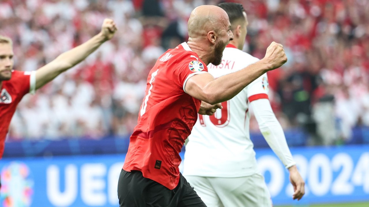 Bei der EURO 2024 köpfte Trauner Österreich gegen Polen in Führung, verletzte sich aber im gleichen Spiel schwer am Oberschenkel