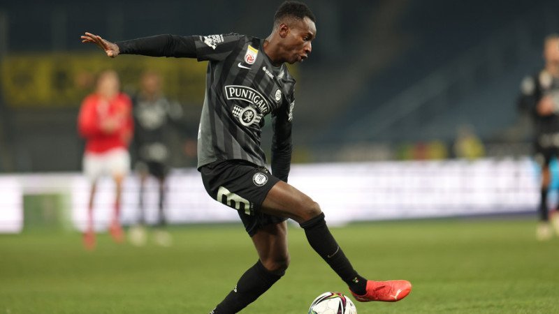 Bericht: Genua bei Bonuszahlungen für Yeboah an Sturm Graz in Verzug