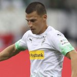Medien: Borussia Mönchengladbach plant Verlängerung mit erkranktem Stefan Lainer