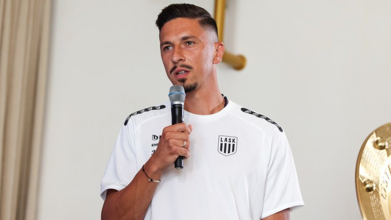 LASK - Kapitän Robert Žulj