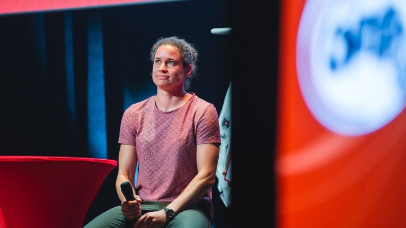 Ex-ÖFB-Teamspielerin Nina Burger meldet sich nach Autounfall zu Wort