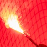 Journalist: Rapid-Fans werfen Bengalo in U-Bahn
