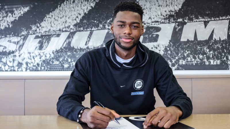 Fix: Arthur Okonkwo wechselt von Arsenal zu Sturm