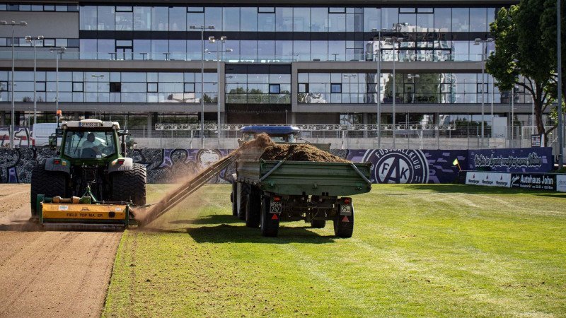 Sponsor ermöglicht der Austria neuen Rasen am Trainingsplatz