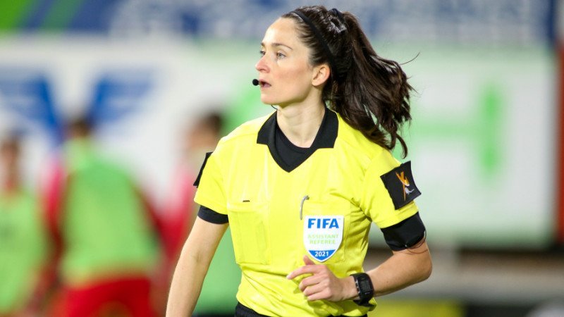 ÖFB-Schiedsrichterin Sara Telek pfeift bei Frauen-WM