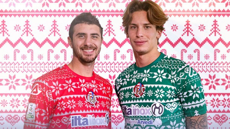 Trikot der Woche #95: Weihnachts-Trikot von Cremonese