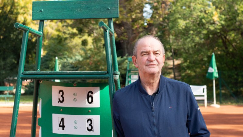 Vermessung des Kicks: ballesterer bibliothek zur Fußballstadt Wien