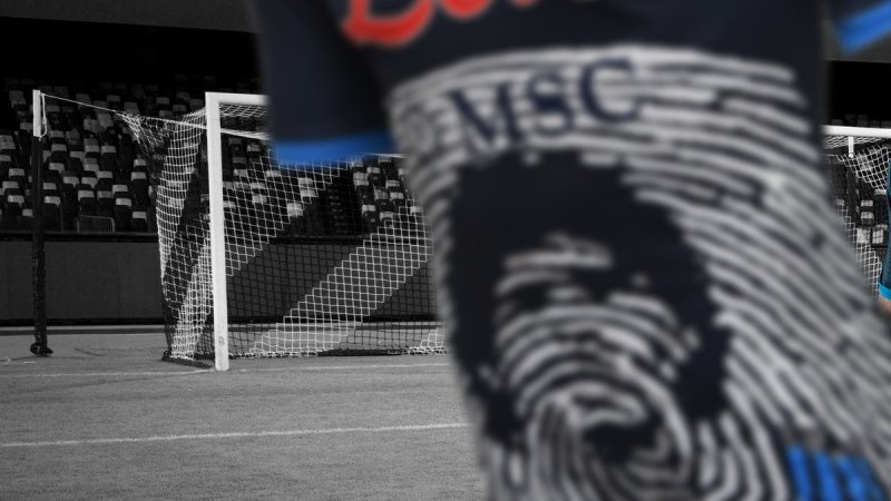 Trikot der Woche #93: Napoli spielt mit Maradona-Trikot