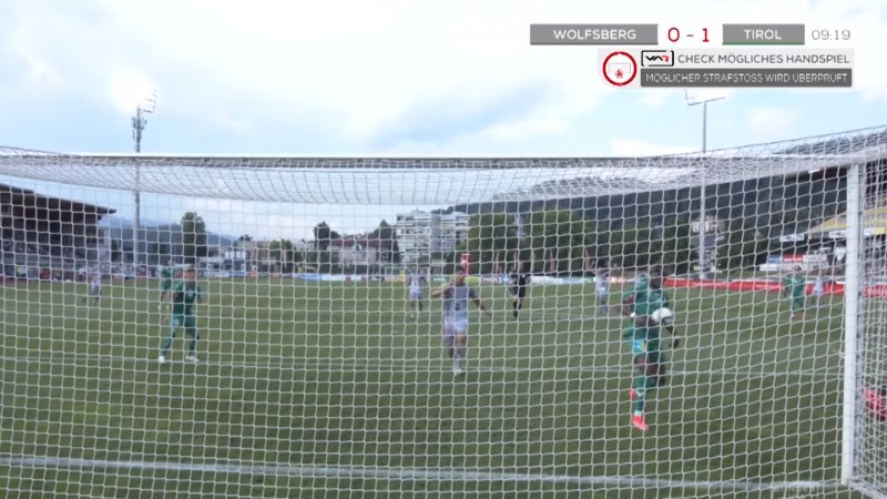 VAR-Check: Hätte es hier Elfmeter geben müssen?