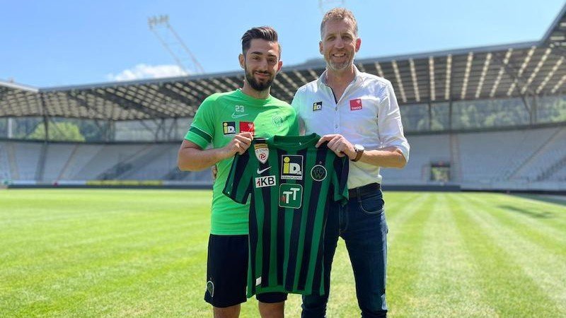Wacker Innsbruck verlängert mit Eigenbauspieler