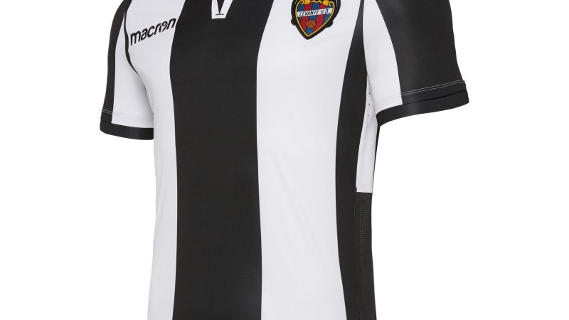 Levante Away Kit