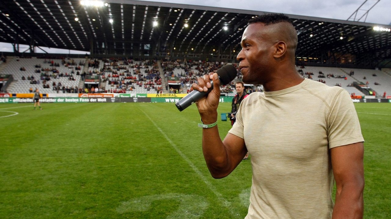 Sammy Koejoe: „Unser Problem ist, dass wir schönen Fußball spielen möchten“