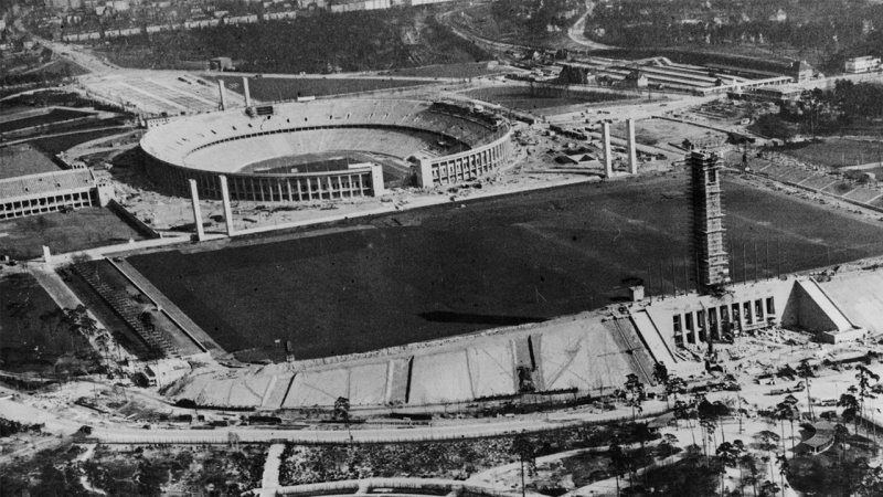 Die "Olympische Achse": Maifeld, Olympiastadion, Olympiaplatz und Olympische Straße