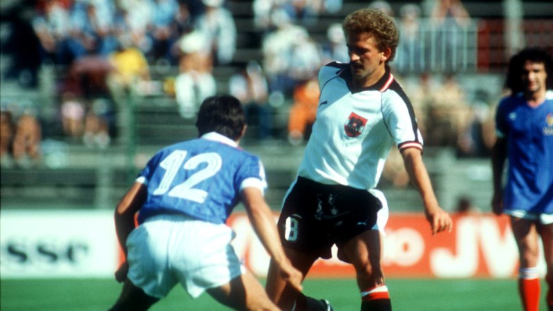 Der ÖFB-Goldtorschütze von 1977 Herbert Prohaska (Foto aus 1982).