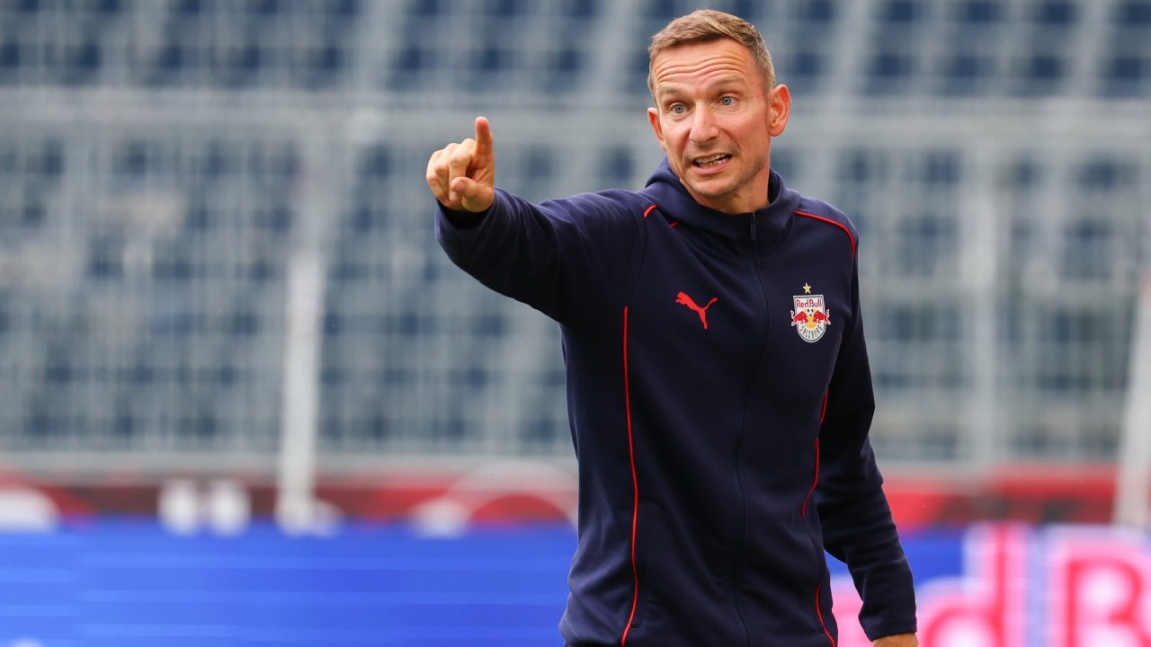 Pepijn Lijnders will in die Königsklasse und muss dazu zunächst seine Landsleute aus dem Bewerb werfen.