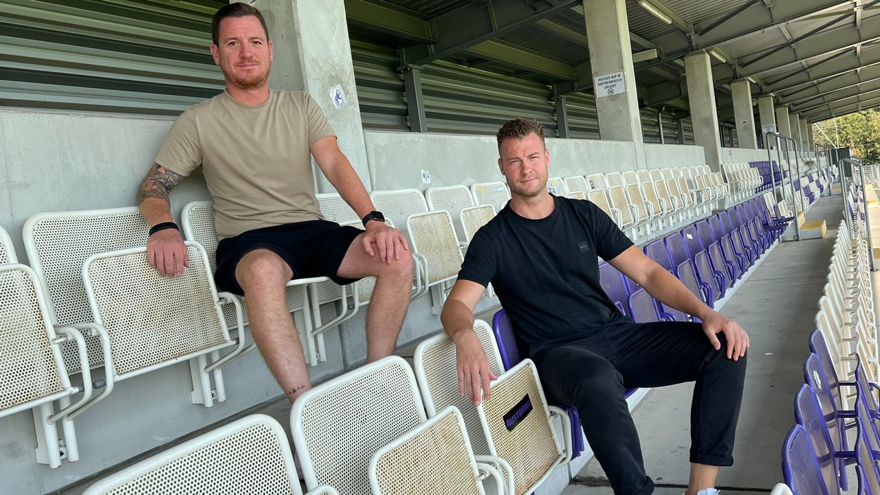 Austrias Technischer Direktor Robert Urbanek (links) und Akademieleiter Manuel Takacs (rechts)